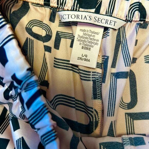 EUC Victoria’s Secret Light Pink Sating with Black Logo Sleep PJ Pants Size L - Picture 4 of 5
